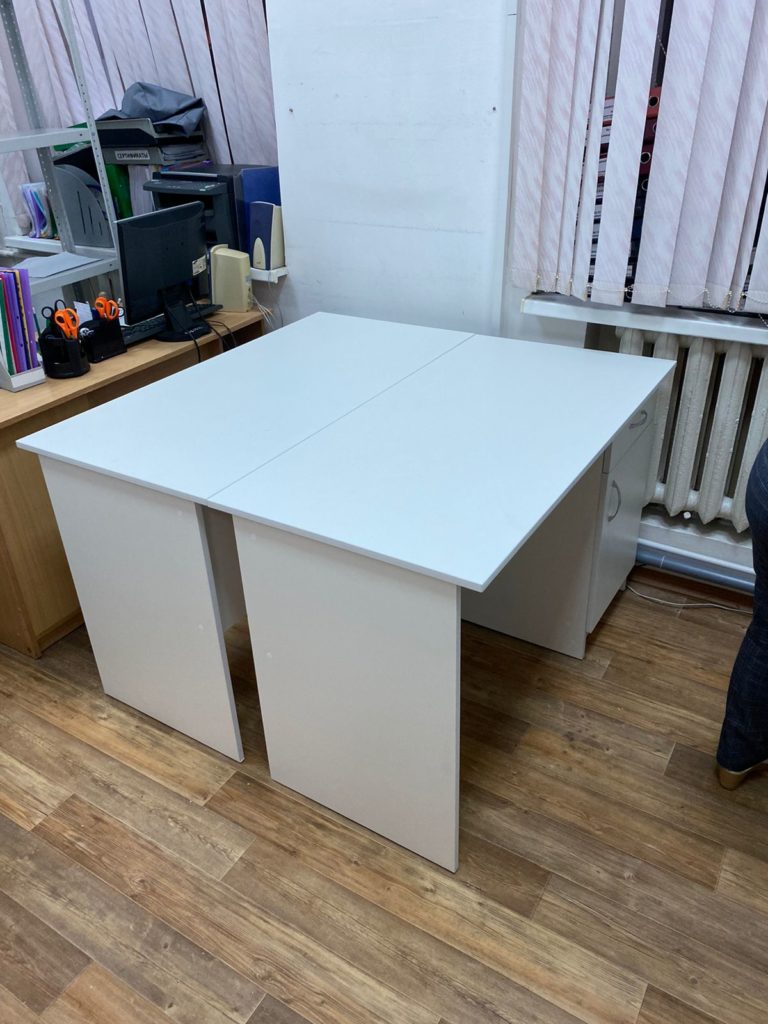 Стол общего назначения с тумбой СТР - 02